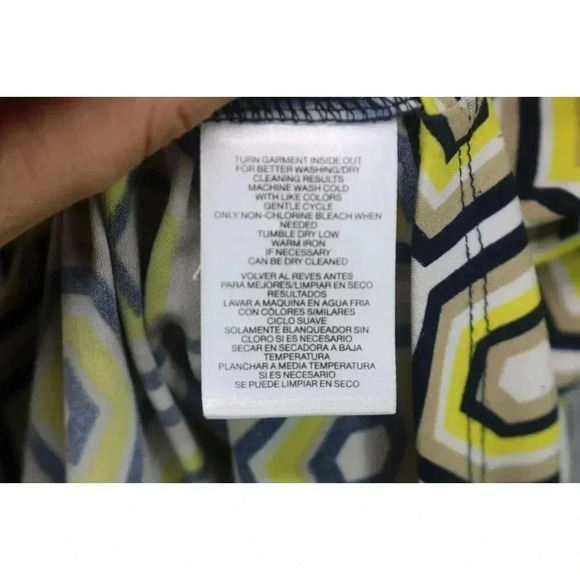 Ann Klein Full Zip Geometric Roll-Tab Sleeves Silky Top-Size Large - Picture 8 of 11